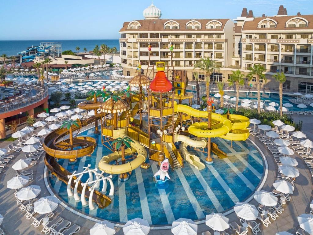 KIRMAN BELAZUR RESORT&SPA