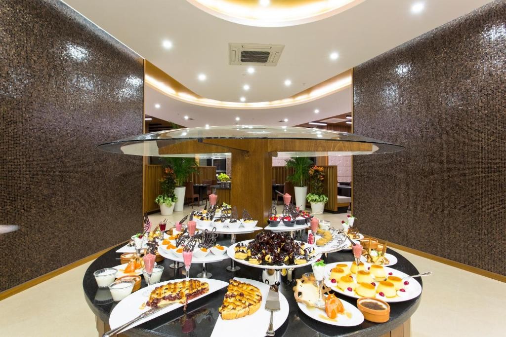 Визия от MICHELL HOTEL – ADULTS ONLY (+16)