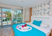 CLOVER MAGIC ALTINKUM PARK SIDE HOTEL