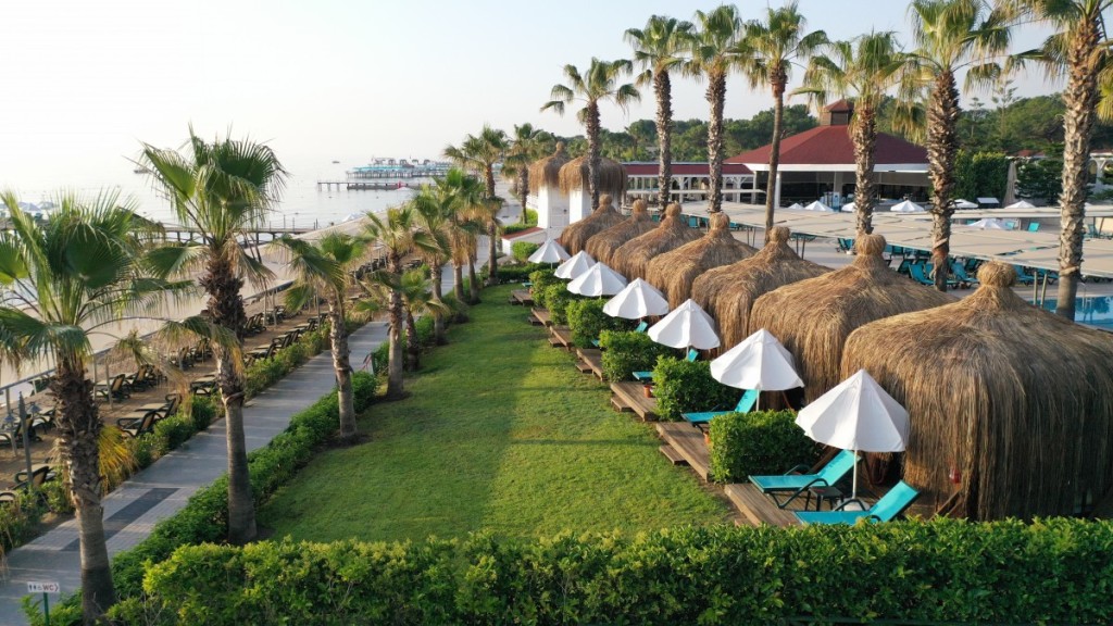 CRYSTAL FLORA BEACH RESORT