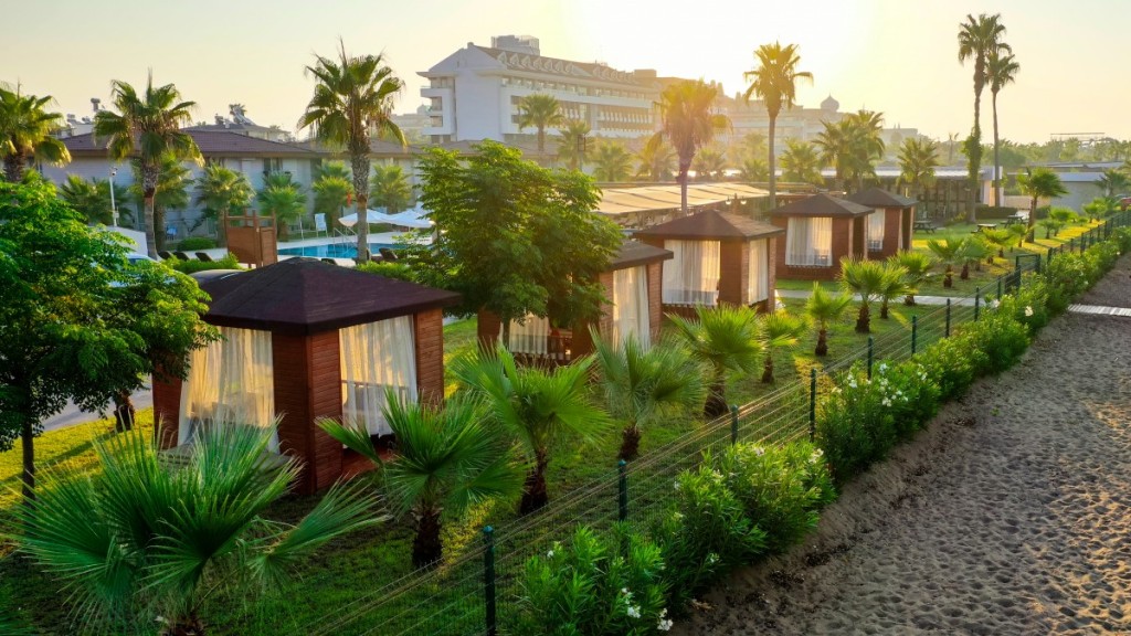 CRYSTAL BOUTIQUE BEACH RESORT
