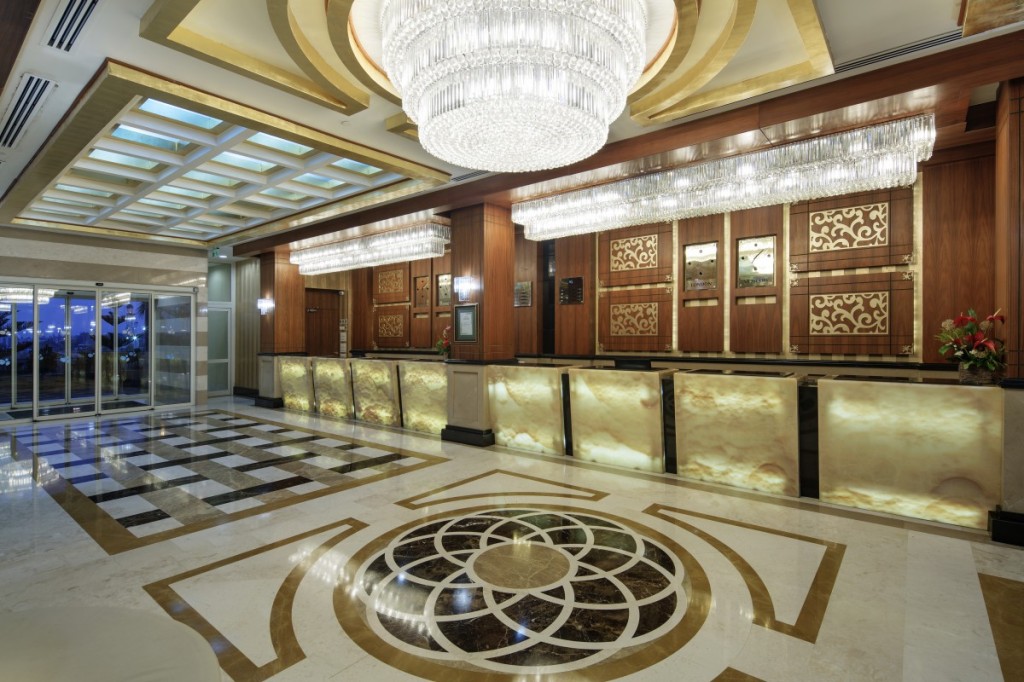 CRYSTAL FAMILY RESORT & SPA