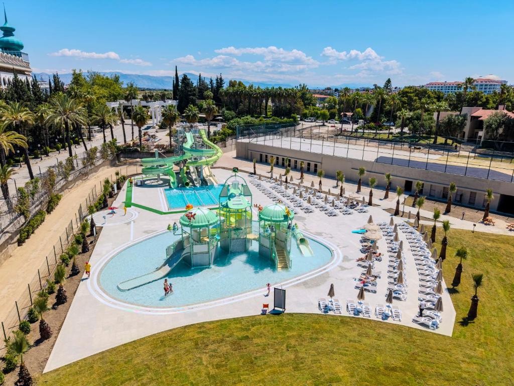 MELAS HOLIDAY VILLAGE