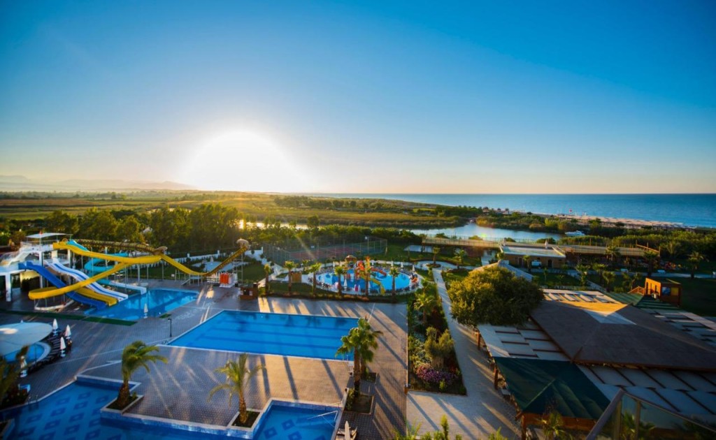 PORT NATURE LUXURY RESORT HOTEL & SPA