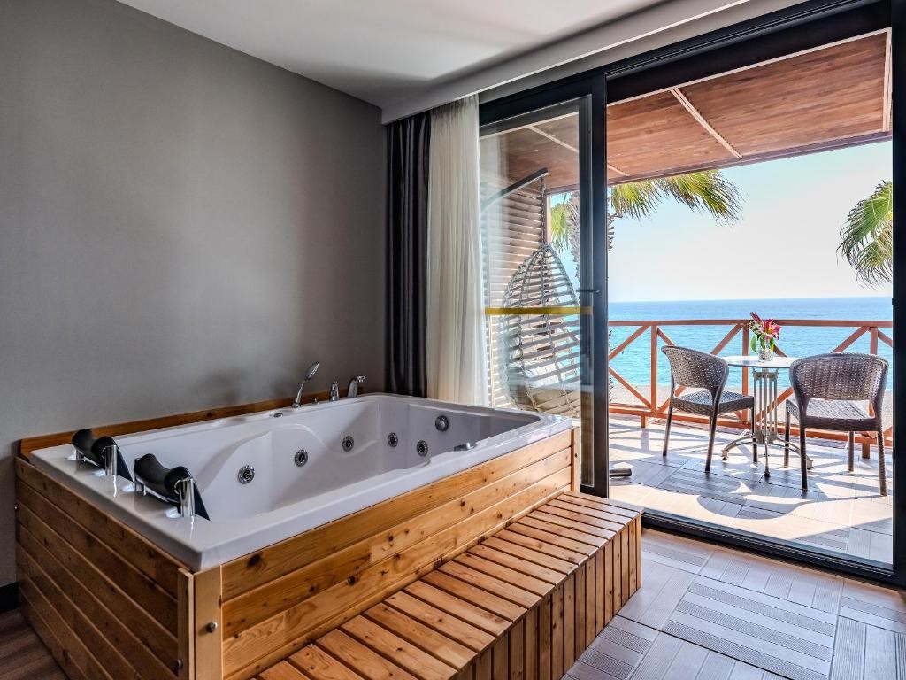 ADORA CALMA BEACH HOTEL (ADULTS ONLY +16)