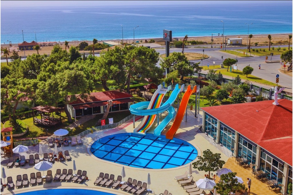 CASA FORA BEACH RESORT