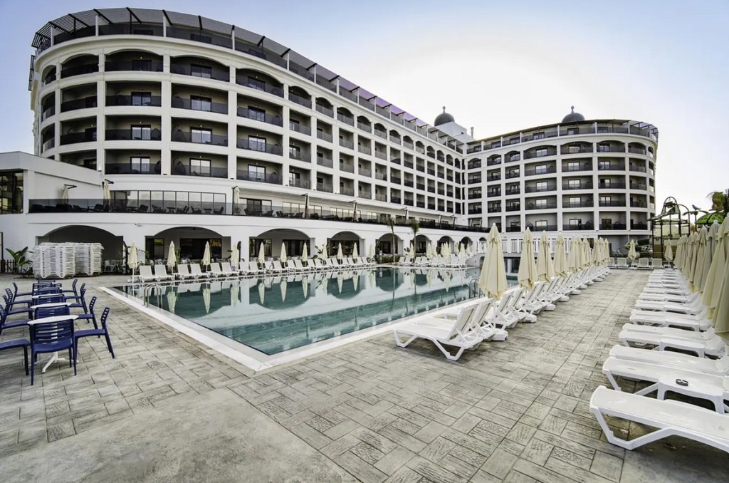 SIDE MOON PALACE HOTEL