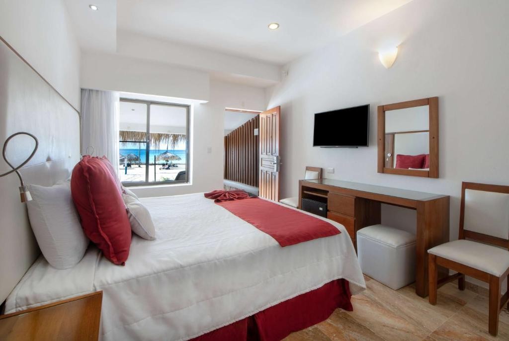 VIVA WYNDHAM DOMINICUS BEACH