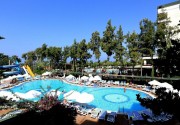 HOLIDAY PARK RESORT