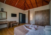 SENZA GARDEN HOLIDAY CLUB
