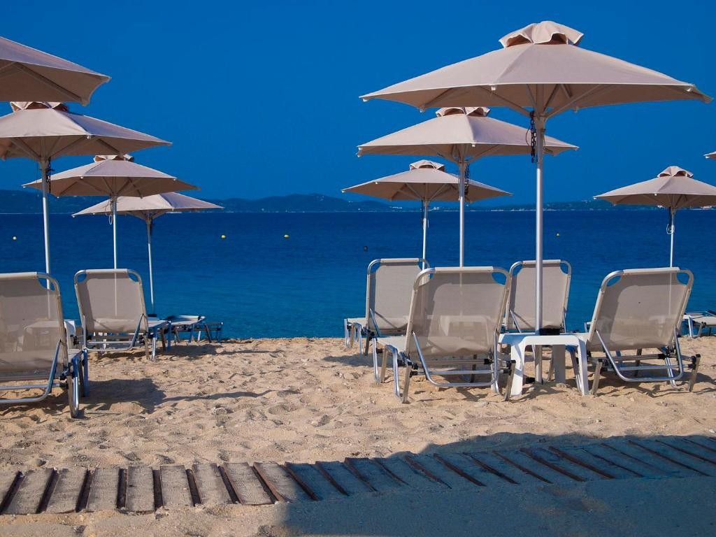 ARISTOTELES HOLIDAY RESORT & SPA