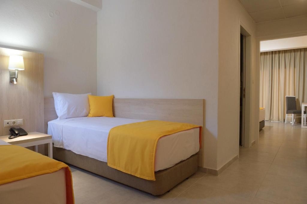 ARISTOTELES HOLIDAY RESORT & SPA