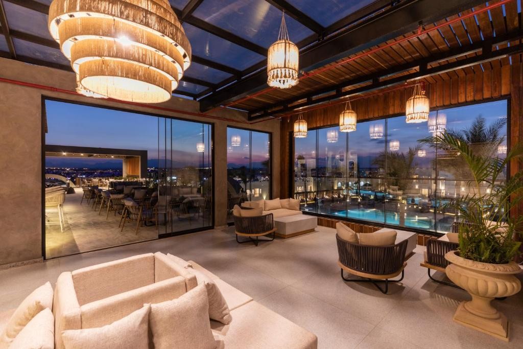 POSH CLUB - SUNRISE TUCANA RESORT - GRAND SELECT