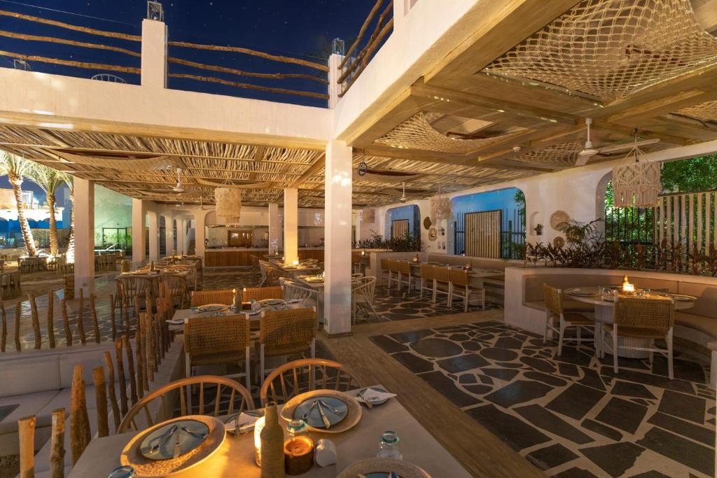 POSH CLUB - SUNRISE TUCANA RESORT - GRAND SELECT