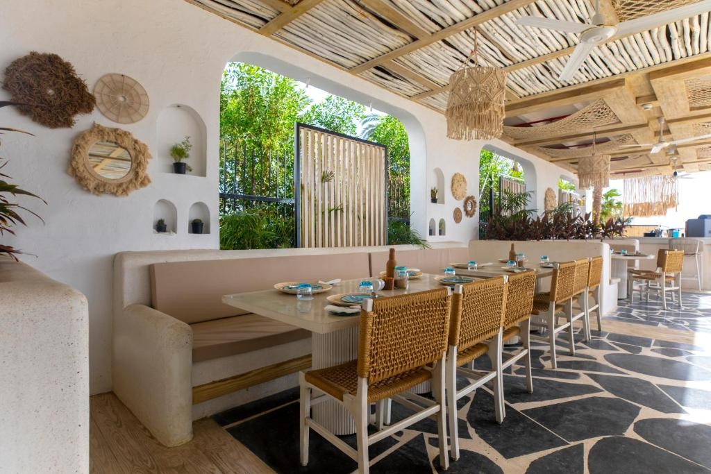 POSH CLUB - SUNRISE TUCANA RESORT - GRAND SELECT