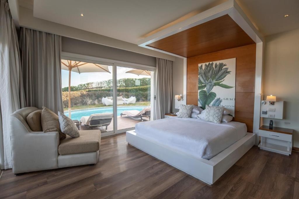 POSH CLUB SUNRISE MONTEMARE RESORT