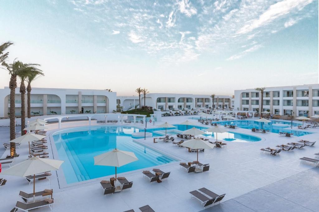 POSH CLUB SUNRISE WHITE HILLS RESORT SHARM EL SHEIKH