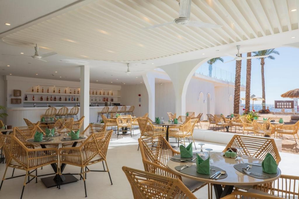 POSH CLUB SUNRISE WHITE HILLS RESORT SHARM EL SHEIKH