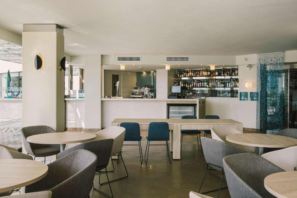 ALUA SOUL PALMA (ADULTS ONLY 16+)