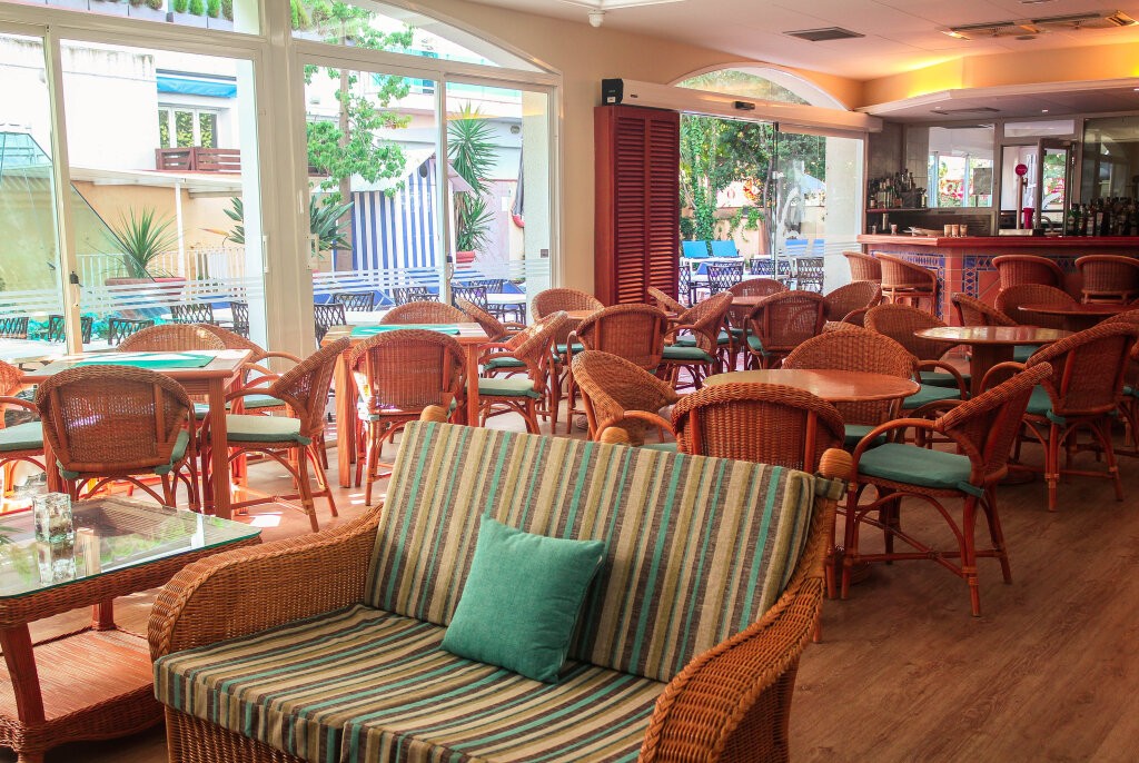 CHECK IN DWO LES PALMERES
