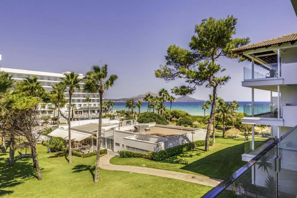 Playa Esperanza Resort