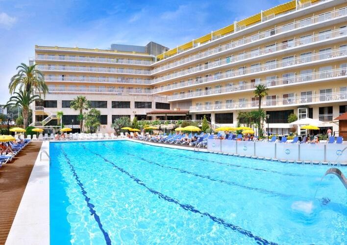 GHT Oasis Park & Spa
