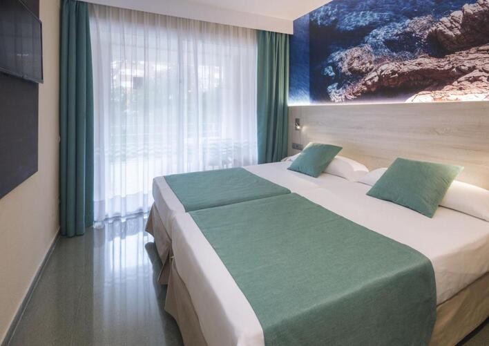 GHT Oasis Park & Spa