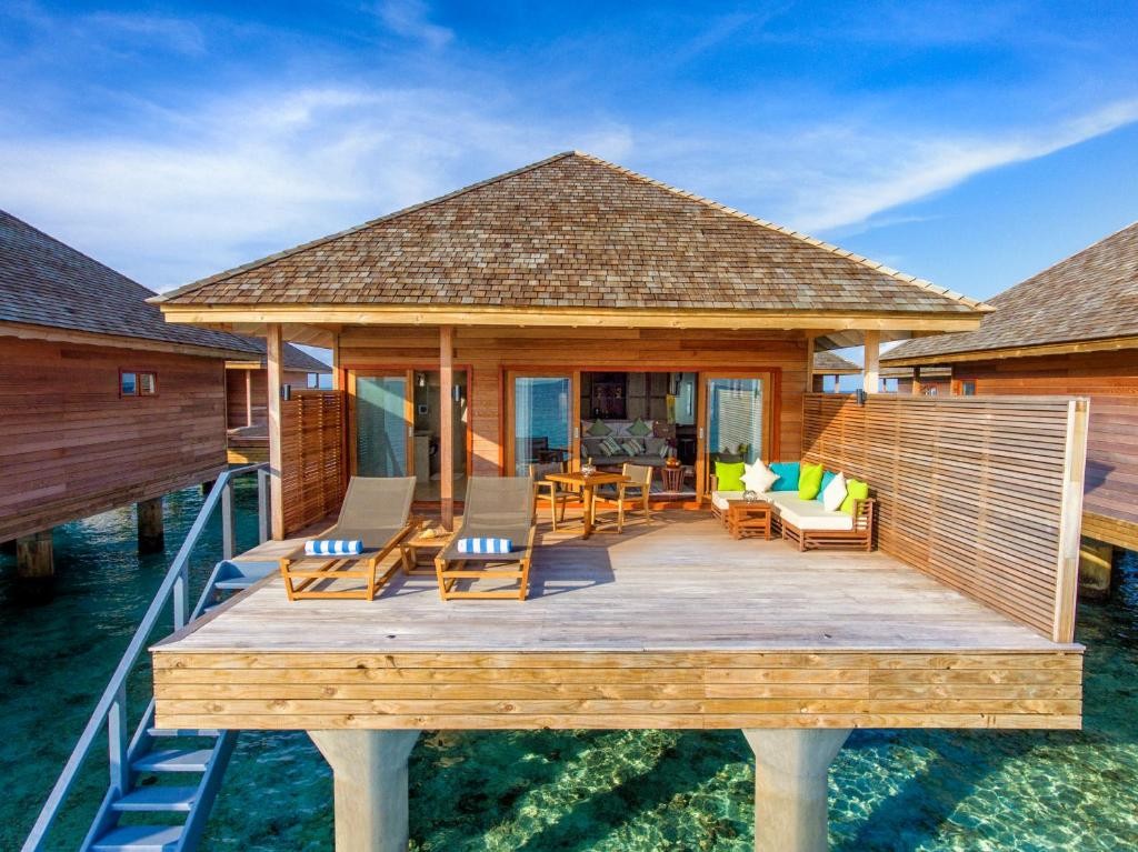 HURAWALHI RESORT MALDIVES
