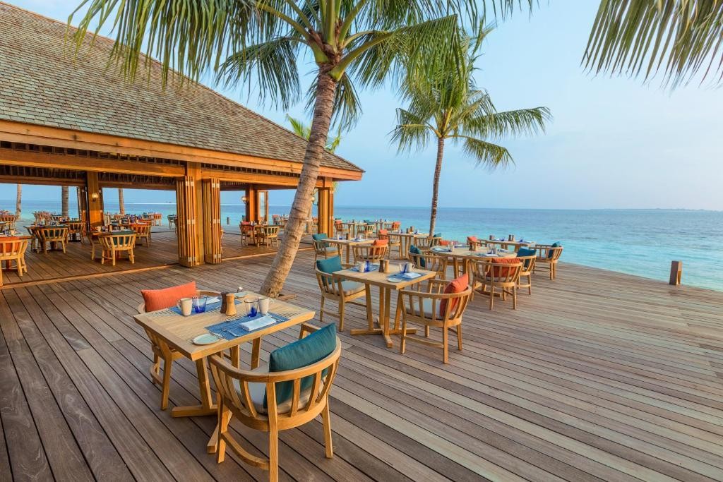 HURAWALHI RESORT MALDIVES