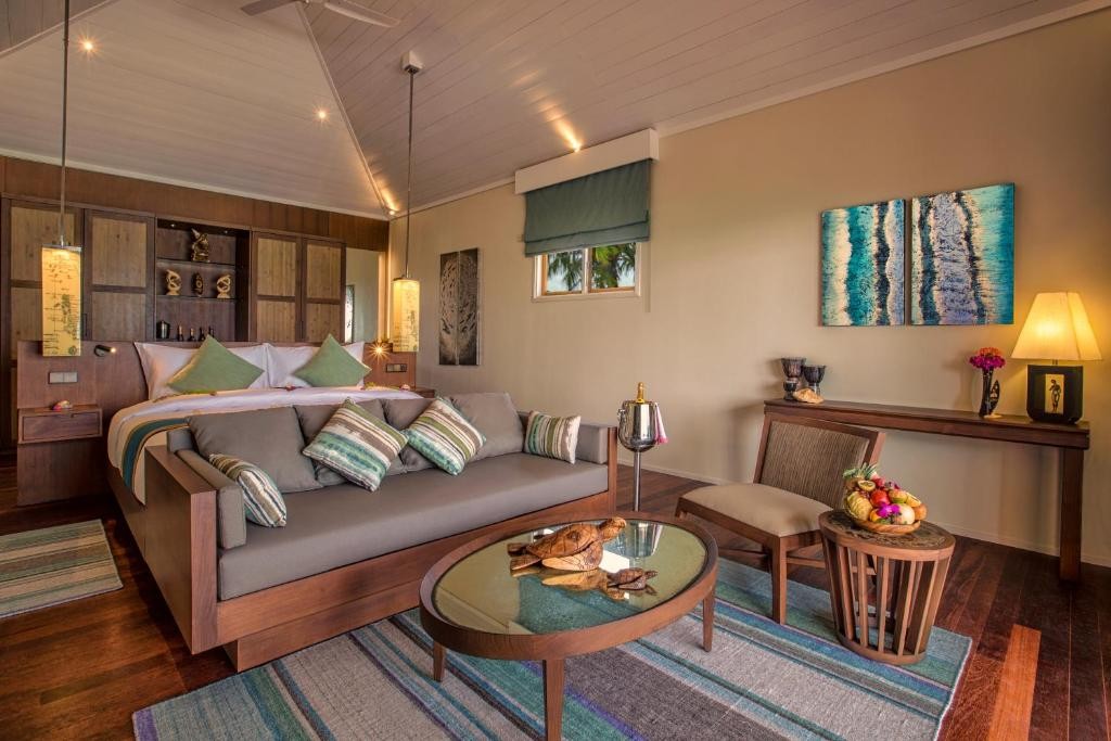 HURAWALHI RESORT MALDIVES