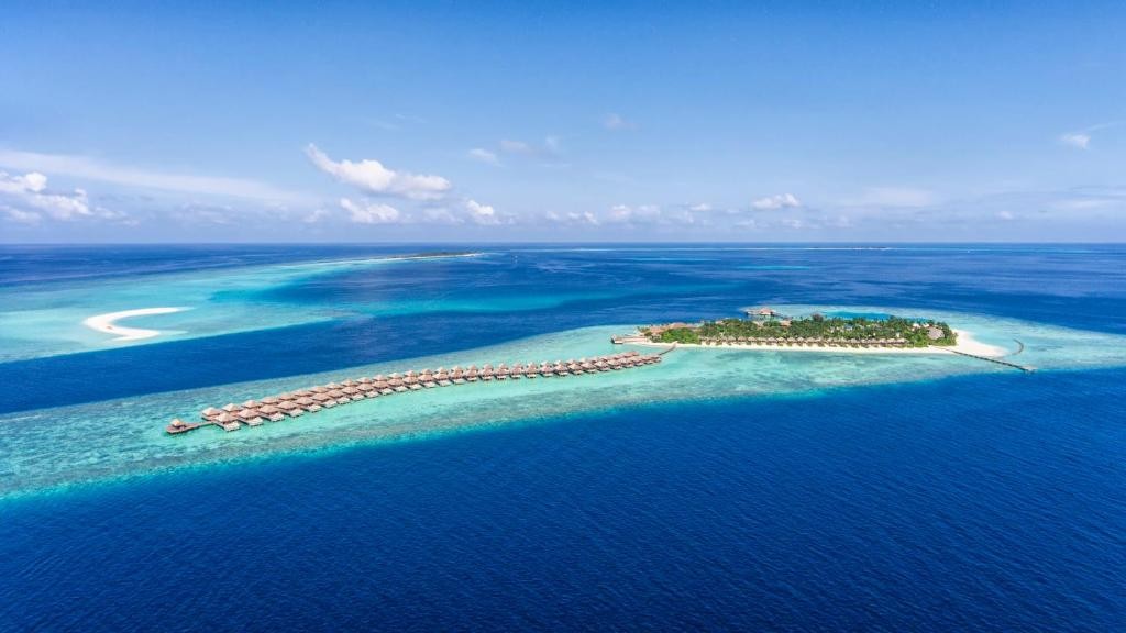 HURAWALHI RESORT MALDIVES