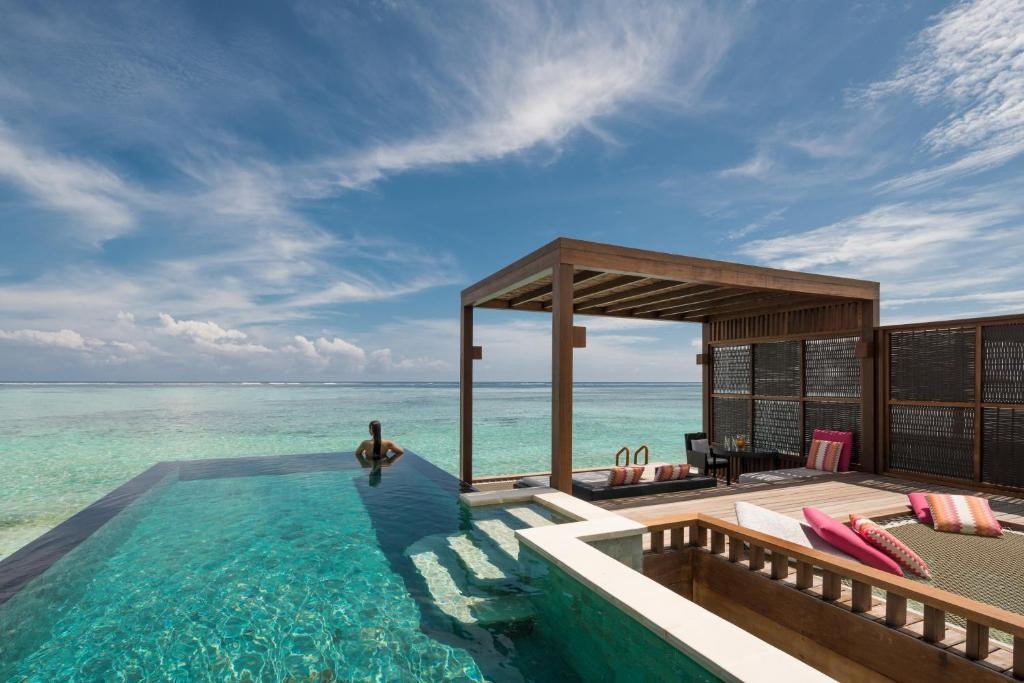 FOUR SEASONS KUDA HURAA