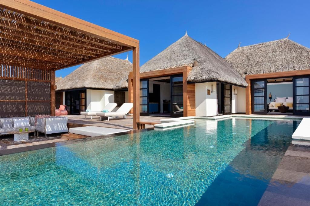 FOUR SEASONS KUDA HURAA