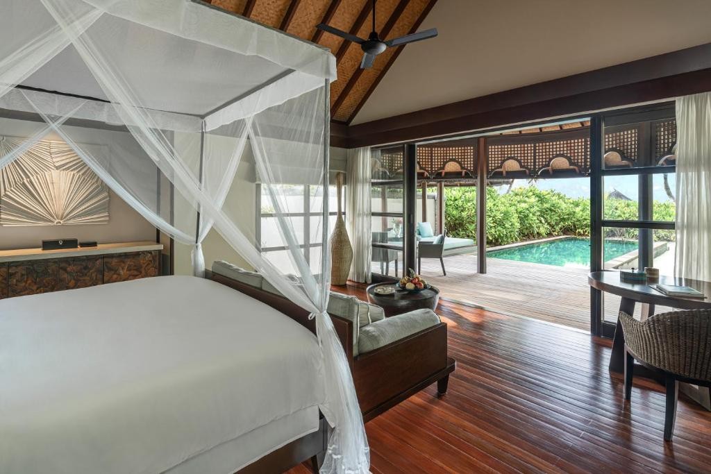 FOUR SEASONS KUDA HURAA