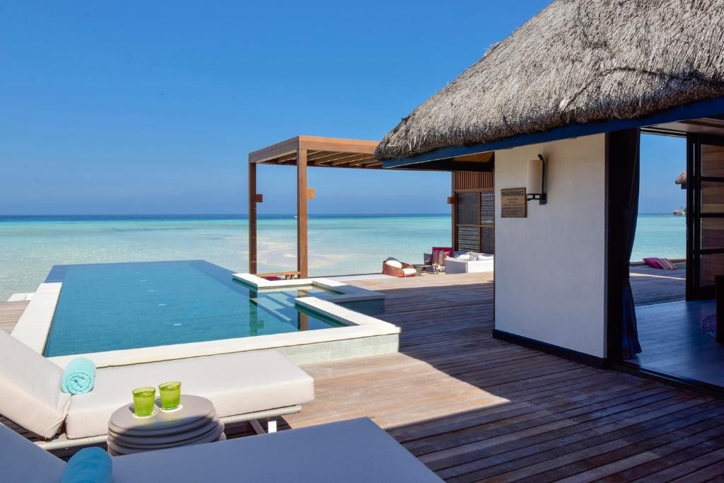 FOUR SEASONS KUDA HURAA