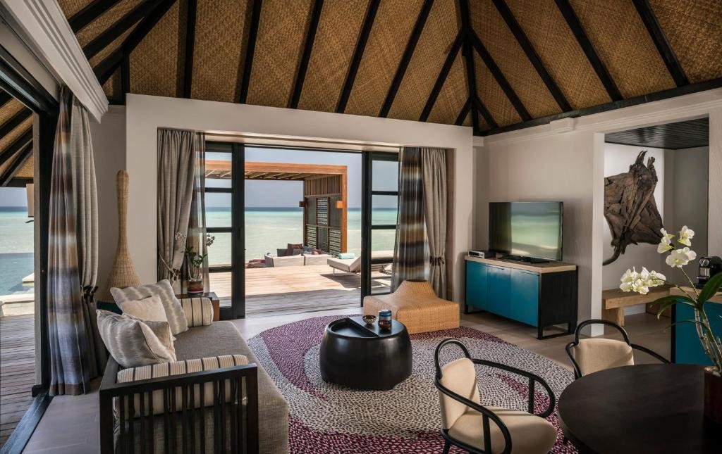 FOUR SEASONS KUDA HURAA