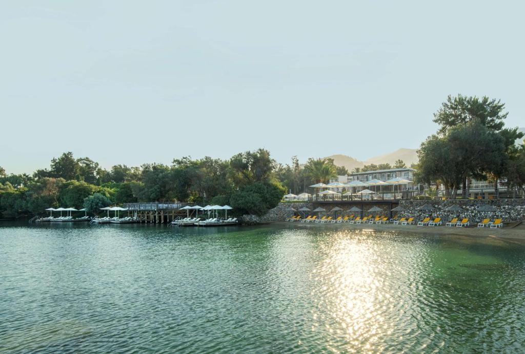 DOUBLETREE BY HILTON ISIL CLUB RESORT