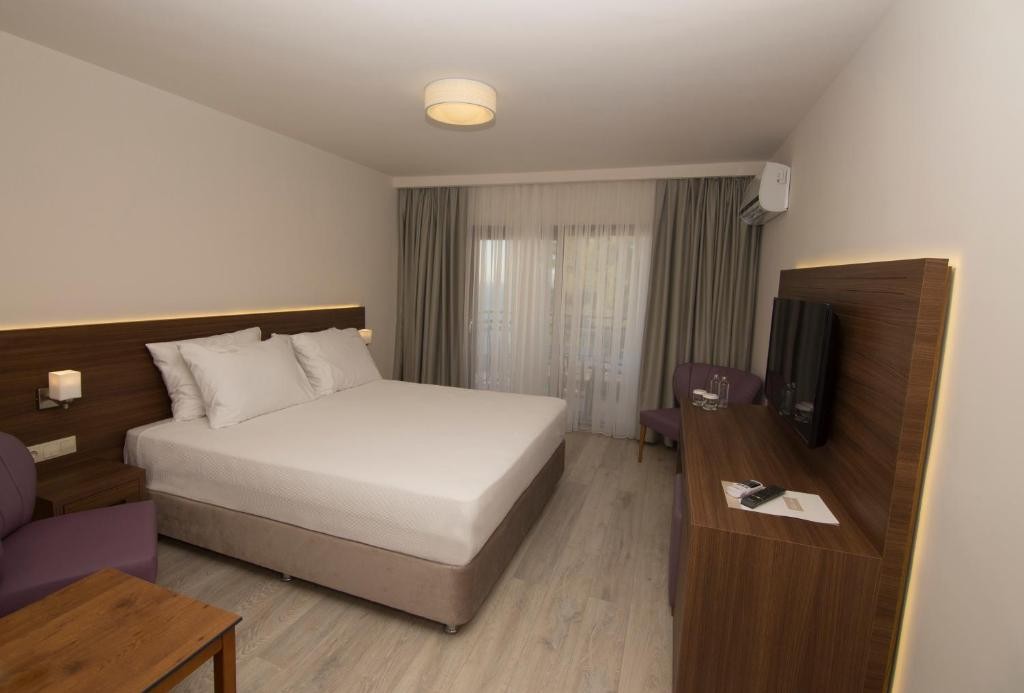 NEOPOL HOTEL DELUXE