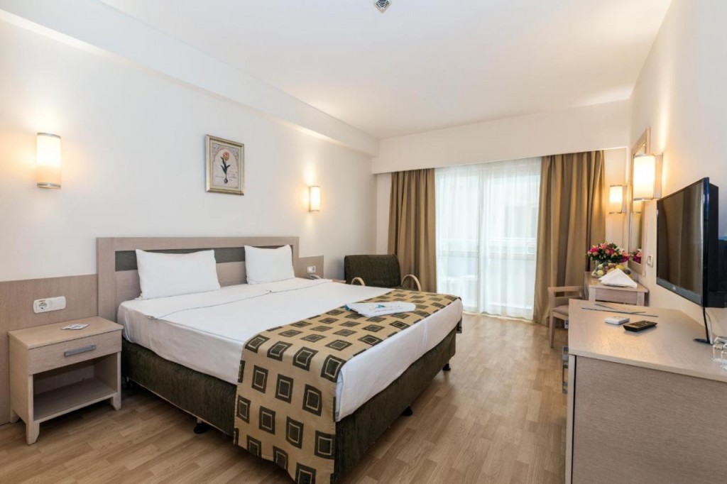 SIDE BREEZE HOTEL