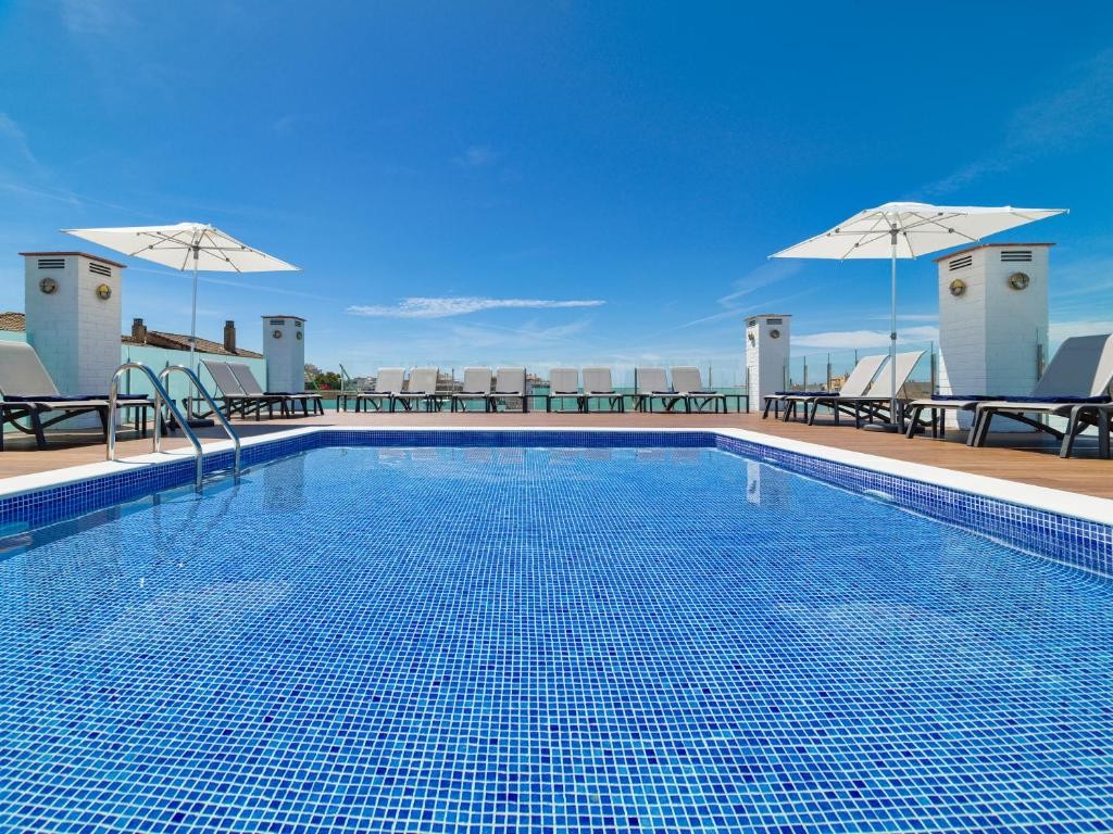 H10 Delfin (Adults Only From 16 Y.o.)
