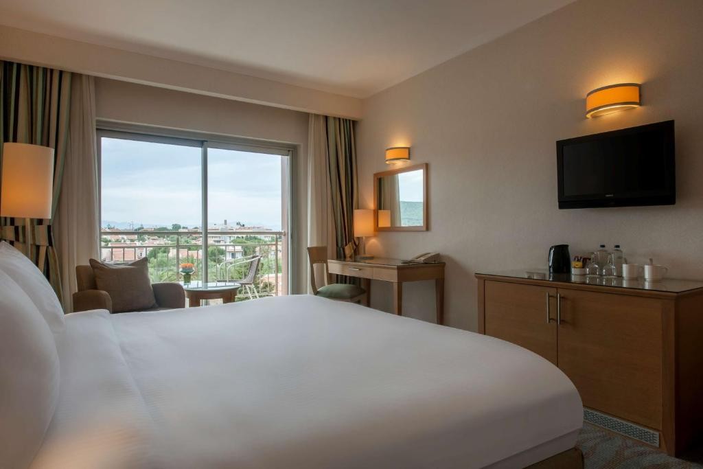 RADISSON BLU HOTEL