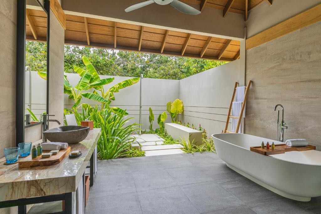 EMERALD FAARUFUSHI RESORT & SPA