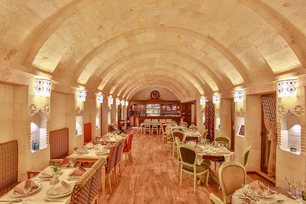 MINIA CAVE HOTEL