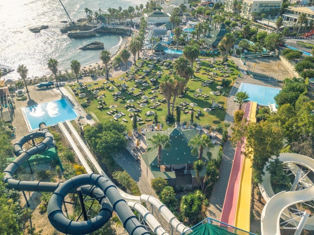 Star Beach Village & Water Park