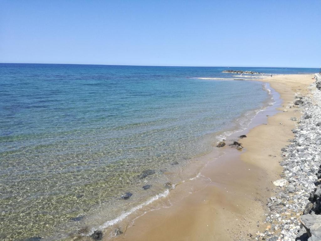 Almare Beach