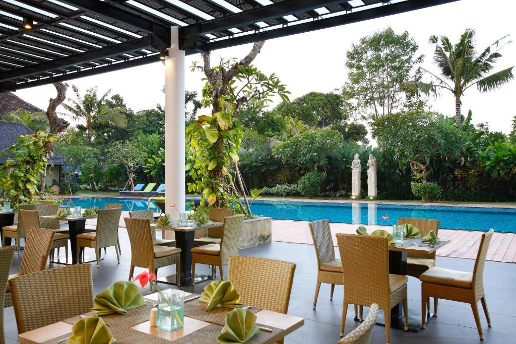 Hotel Santika Siligita Nusa Dua 3*