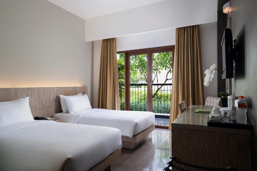 Hotel Santika Siligita Nusa Dua 3*