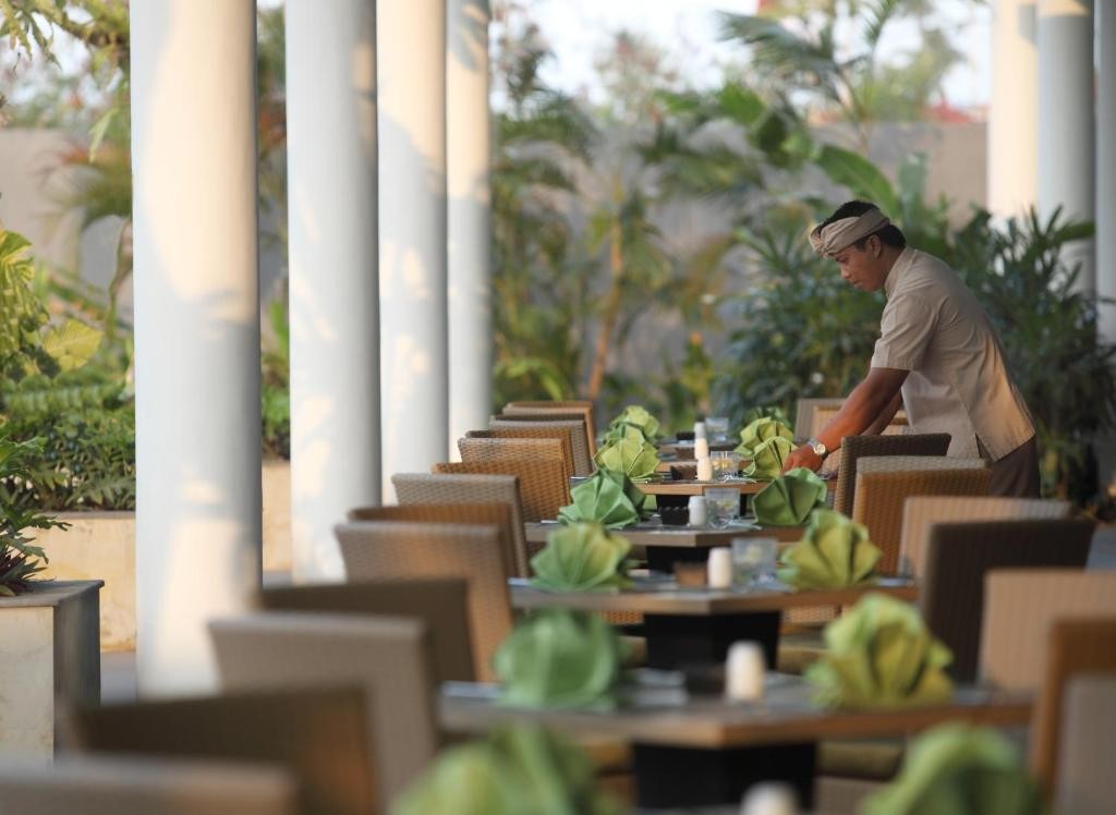HOTEL SANTIKA SILIGITA NUSA DUA
