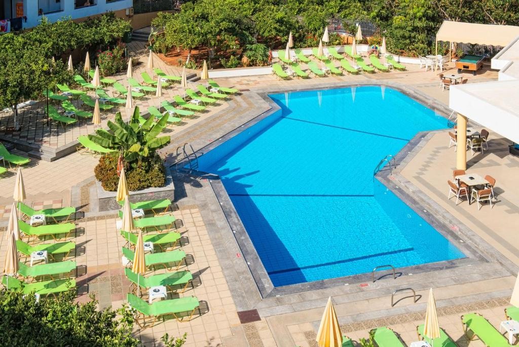 Malia Holidays Hotel