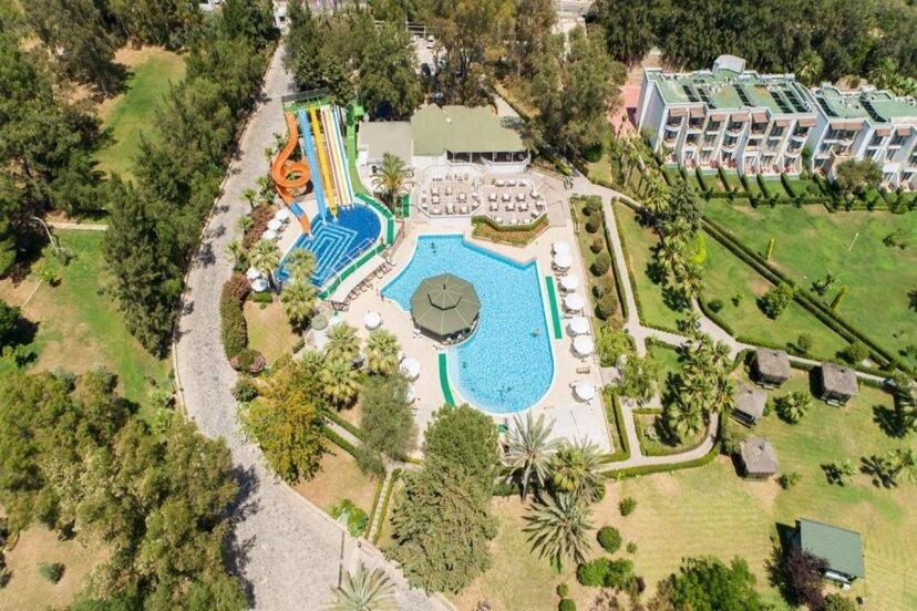 GREEN BAY RESORT & SPA